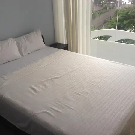 Room2Board Hostel And Surf School-2